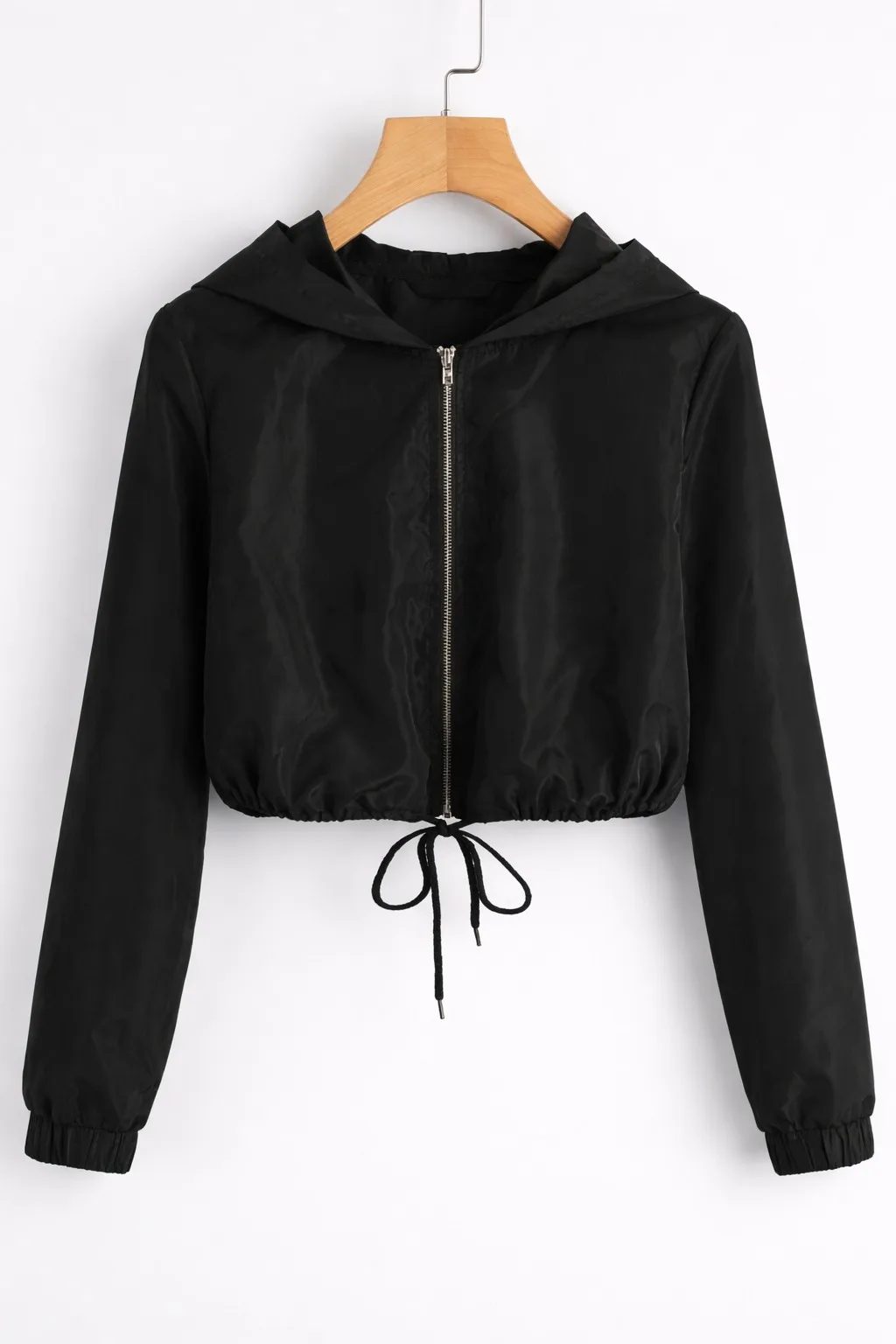 Casaca Cropped Light Ivory Black en negro